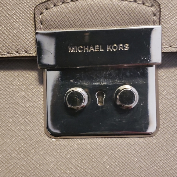 Authentic Michael Kors Purse only - Picture 3 of 9